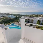 Sunrise Heights 2035 Apartamento *